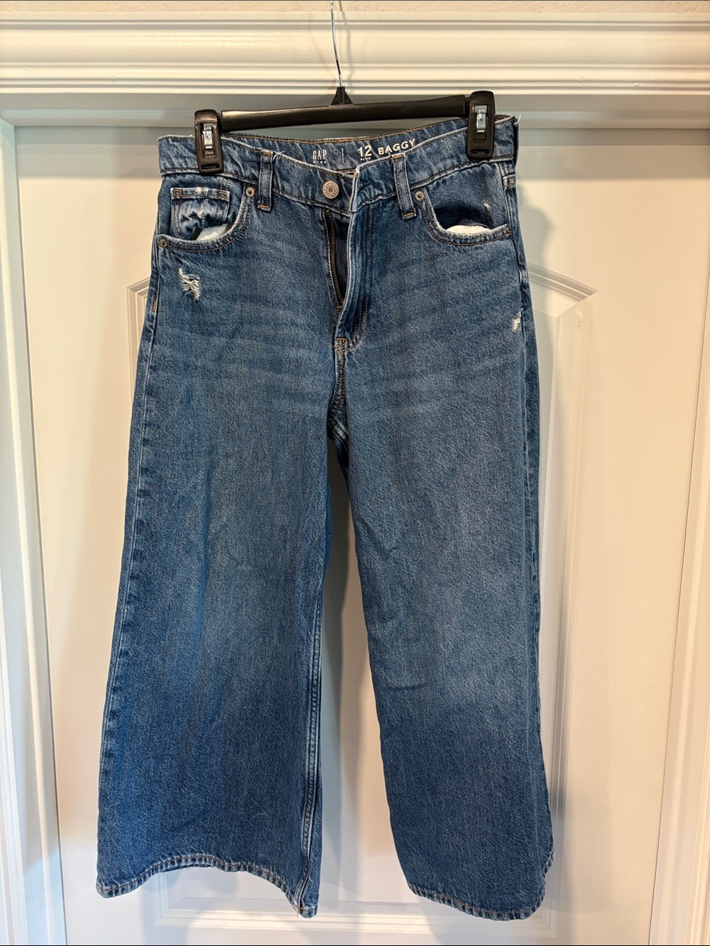 GAP Baggy Jeans in Medium Blue Denim
